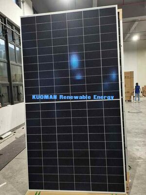 پنل خورشیدی مونوکریستال 700 وات مقاوم در برابر آب و هوا IP65 ماژول PV 1722x1134x30 میلی متر