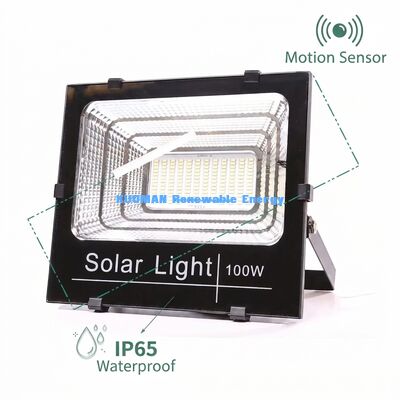 چراغ سیلابی خورشیدی با خروجی لومن بالا، ضد آب IP65 و گزینه کنترل از راه دور برای نورپردازی فضای باز